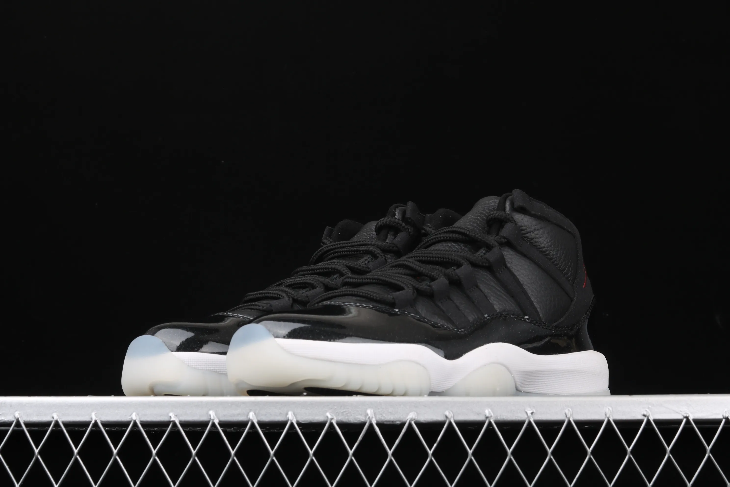 All categories Air Jordan Jordan series basketball shoes Air Jordan 11 Air Jordan 11 "72-10" AJ11 Joe 11 Devil basketball shoes 378037-002 First layer genuine carbon